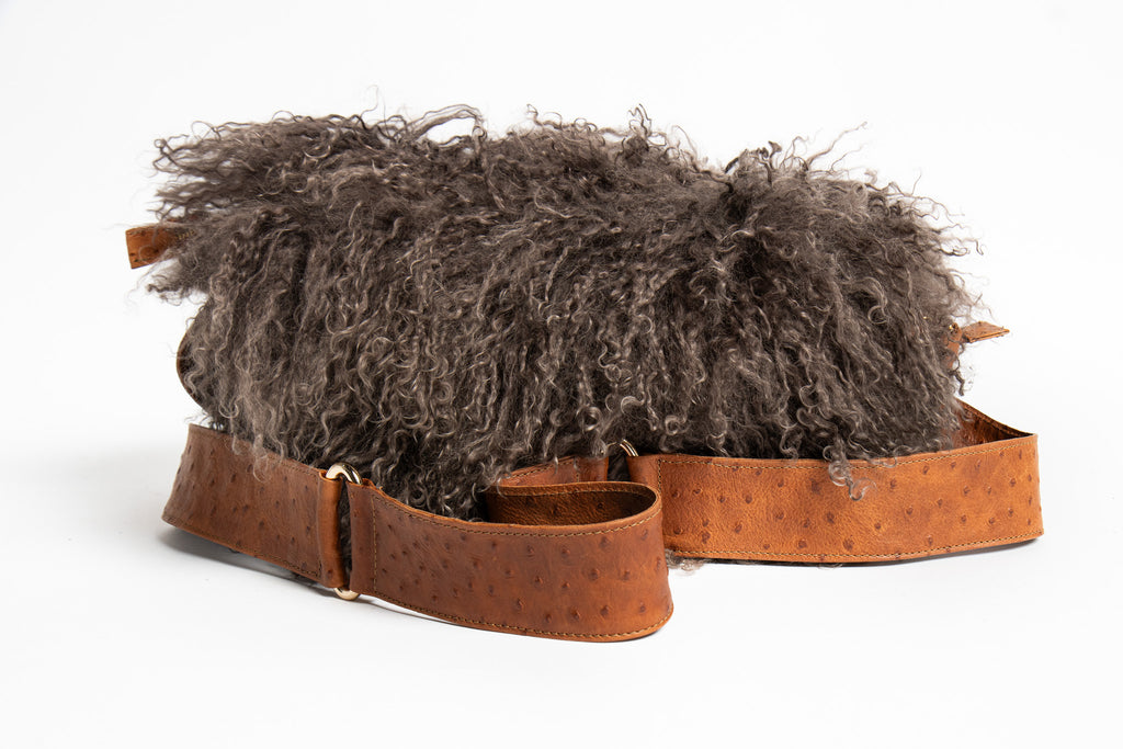 Quinn – Alpaca Body with Ostrich Strap