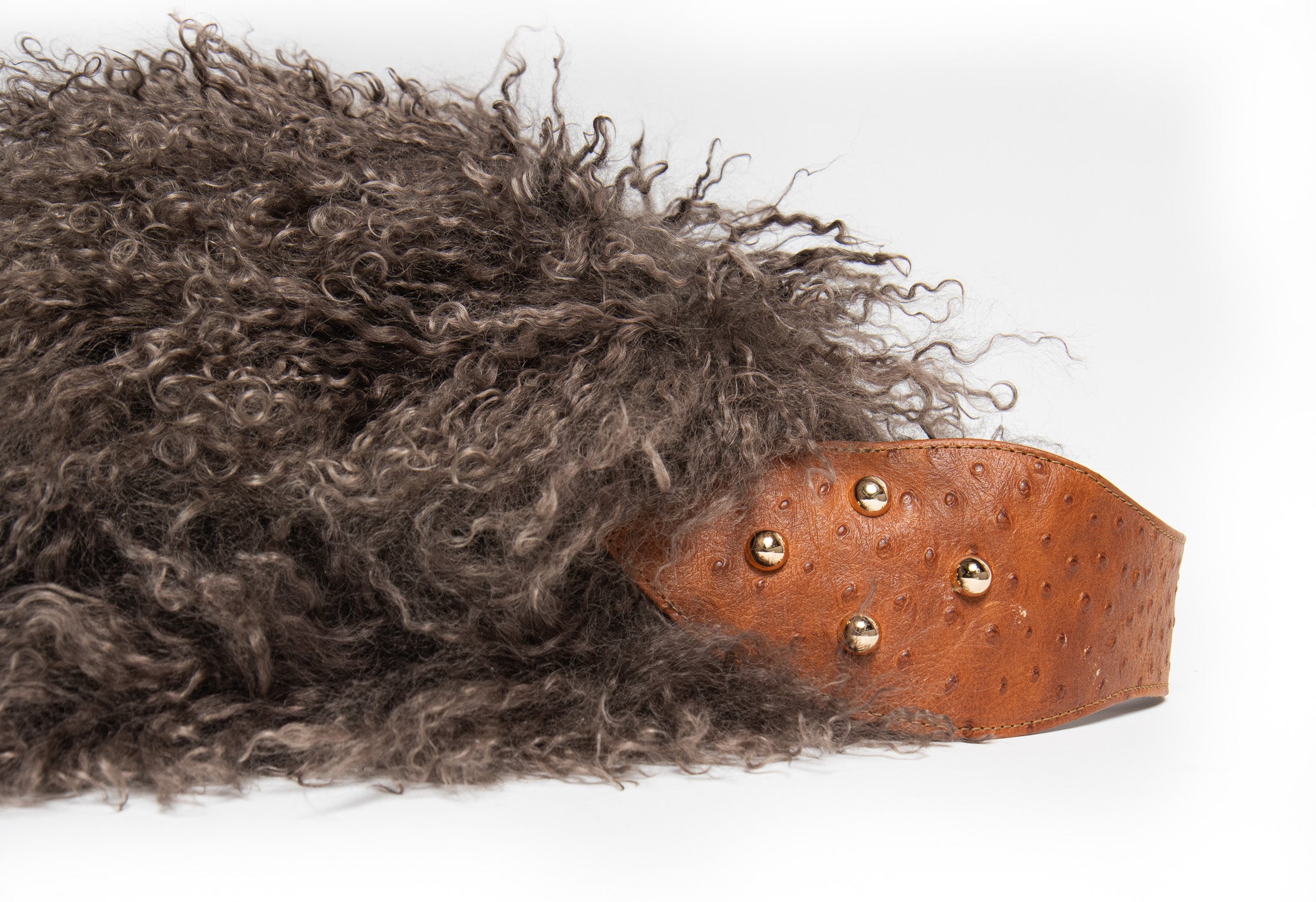Quinn – Alpaca Body with Ostrich Strap