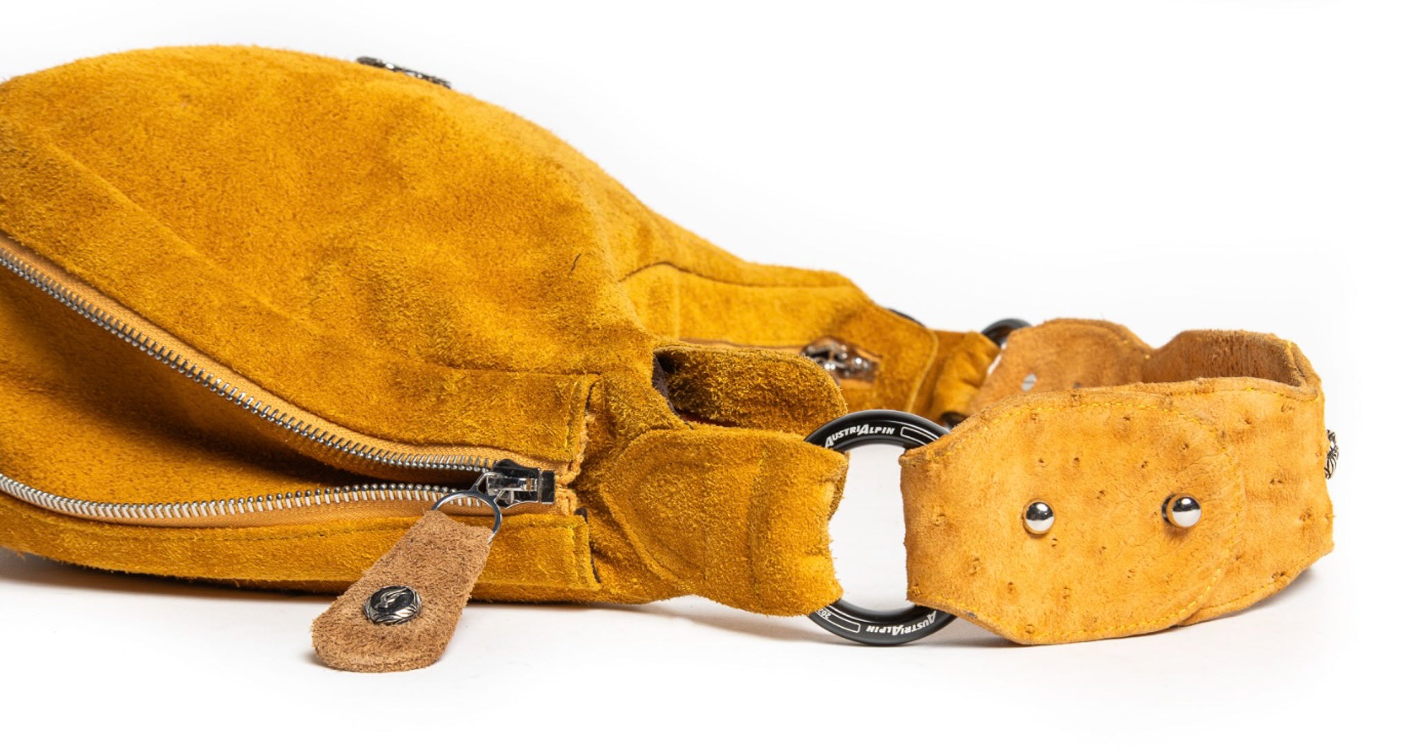 Quinn – Gold Calf Suede